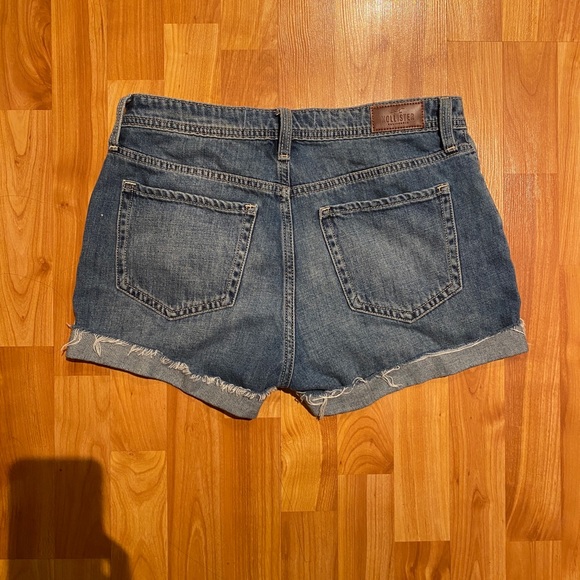 hollister denim shorts - Picture 2 of 4